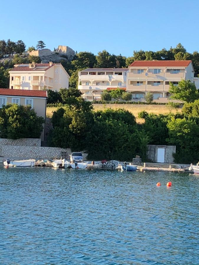 Apartments Loncar-Near Zrce Beach Novalja Exterior photo
