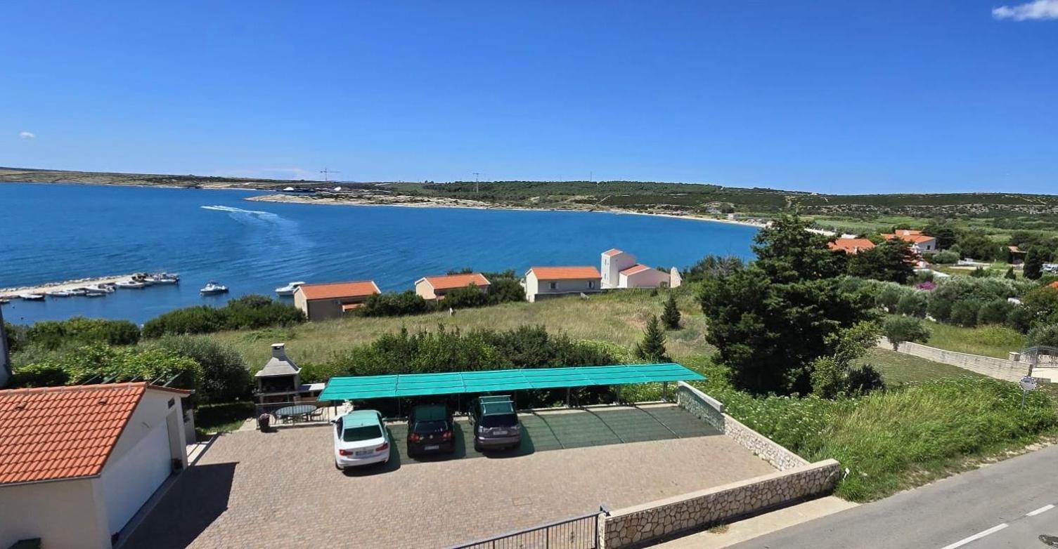 Apartments Loncar-Near Zrce Beach Novalja Exterior photo