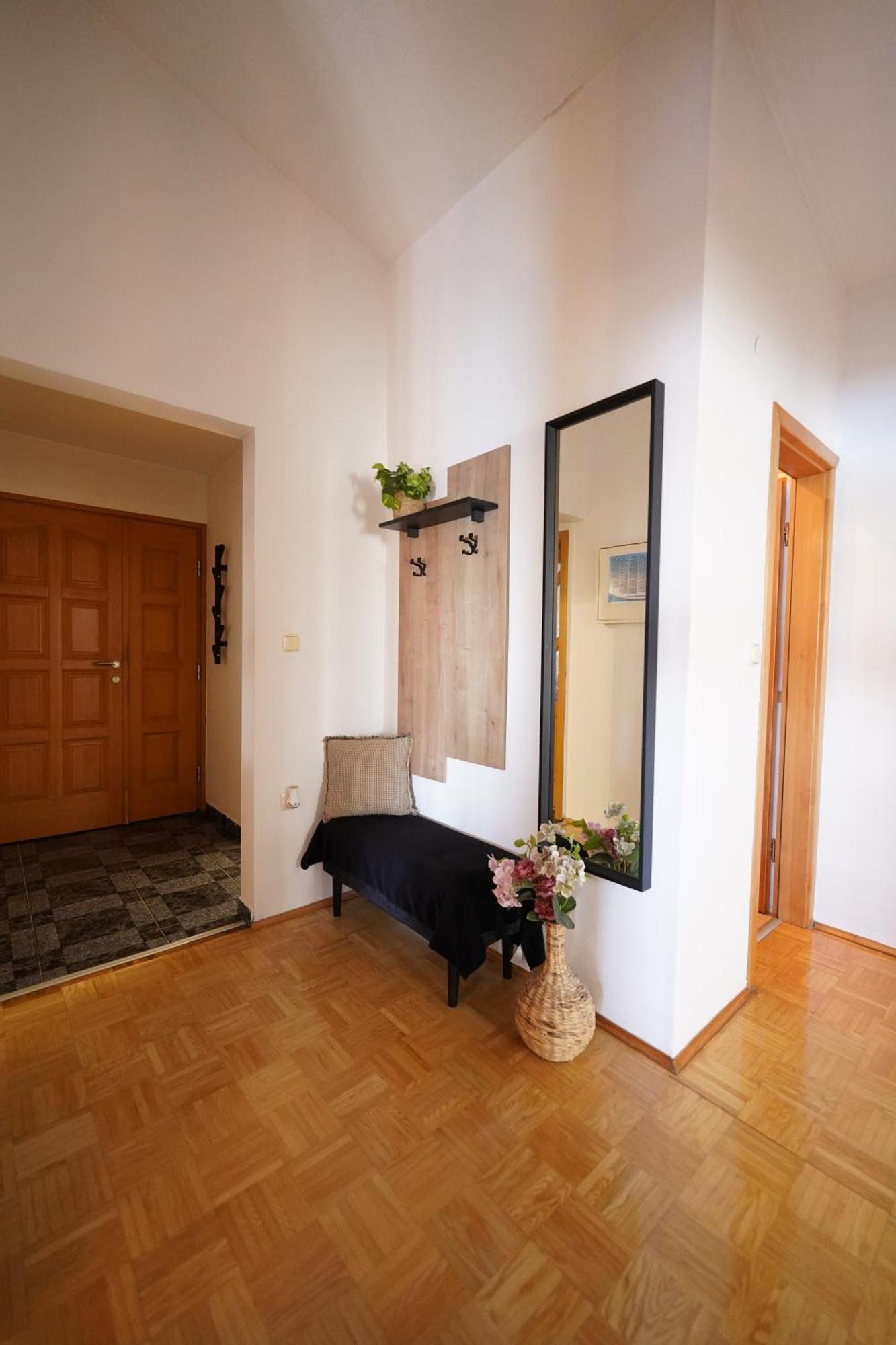Apartments Loncar-Near Zrce Beach Novalja Exterior photo